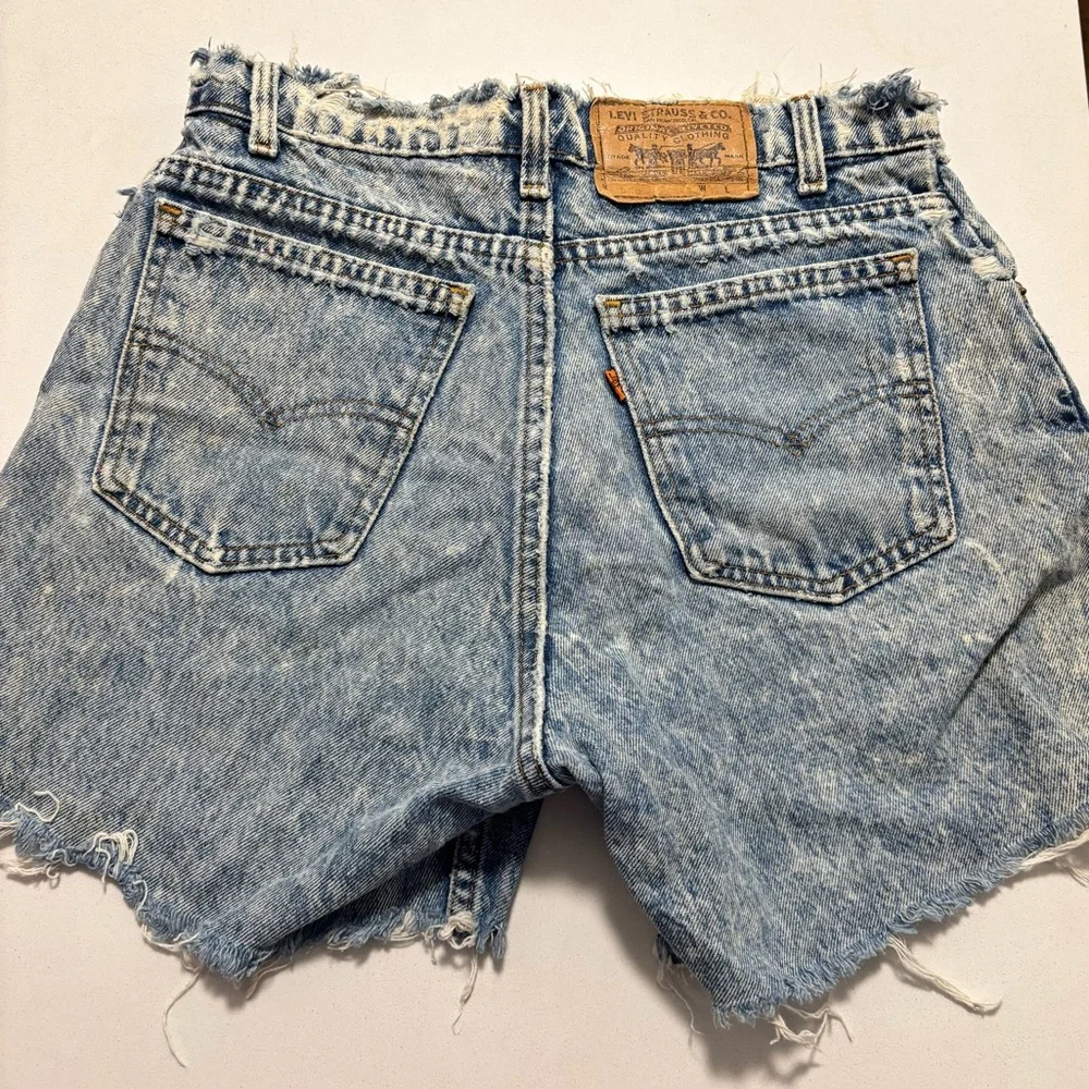 RARE VINTAGE LEVI'S ORANGE TAB Acid Wash High Rise Cutoff Denim Jean Shorts - Picture 3 of 15